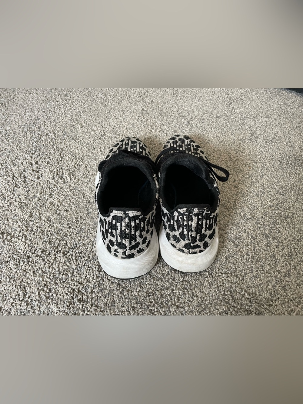 Adidas SWIFT RUN SHOES - Picture 5 of 6